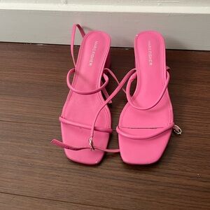 Pink short chunk heels